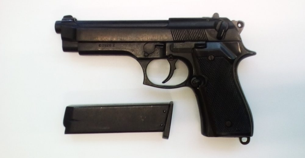 Beretta Mod 92F Blank Fire Pistol Theatre Only - Guns R Us