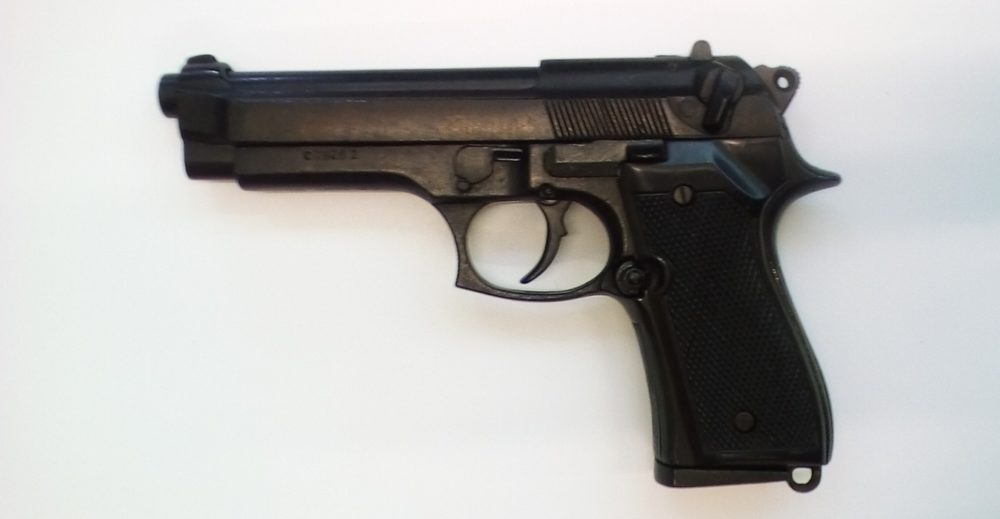 Beretta Mod 92f Blank Fire Pistol Theatre Only - Guns R Us